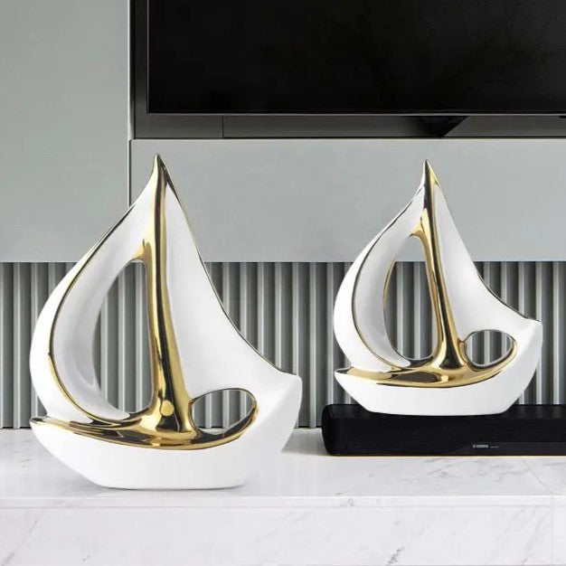 Beeld - SailWave - Wit & Goud Keramiek - Elegante Nautische Decoratie