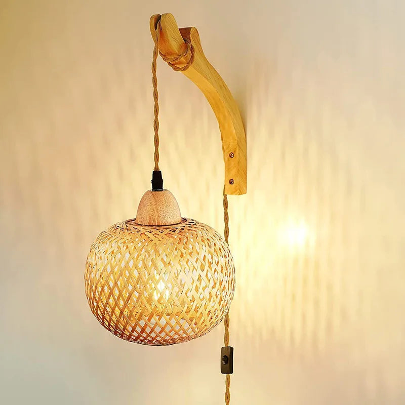 Handgeweven Bamboe Wandlamp - Natuurlijk Rotan - Muurlamp - LED Verlichting - Boho stijl