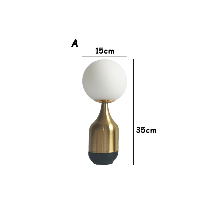 Tafellamp - Scandinavisch Glazen Bal Ontwerp - Messing armatuur - Creatieve Nachtlamp -  Design lamp