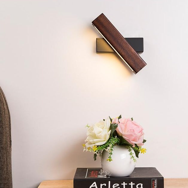 Rotatieve LED Wandlamp - Lumos - Houten Design - Verstelbare Hoek